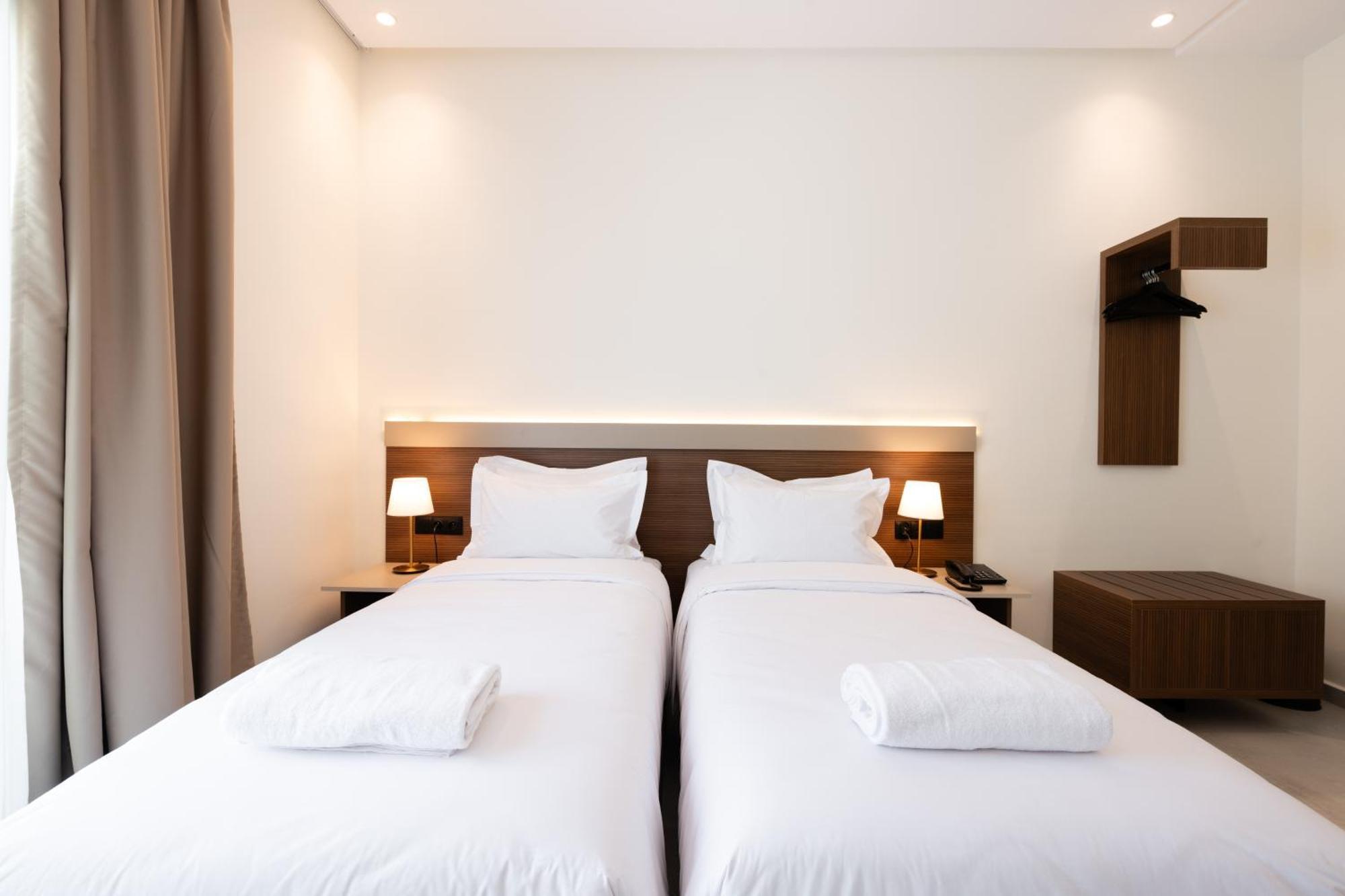 El Toro Hotel 3*